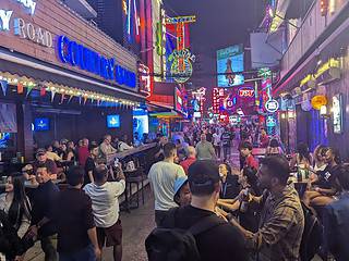 Soi Cowboy: Tajemniczy Świat Bangkoku